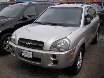 2005 Hyundai Tucson Photos