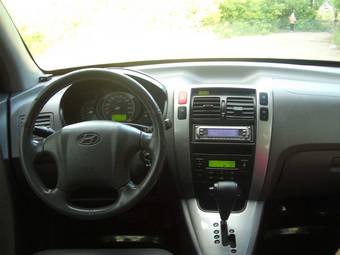 2005 Hyundai Tucson Pictures