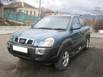 2005 Hyundai Tucson Photos