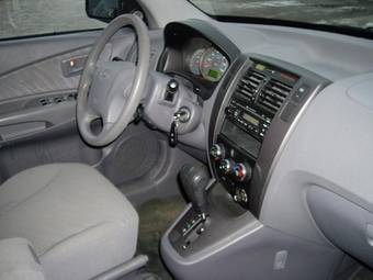 2005 Hyundai Tucson Photos