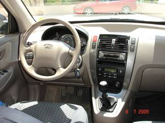 2005 Hyundai Tucson Pictures