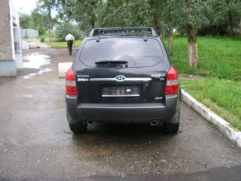 2005 Hyundai Tucson Photos