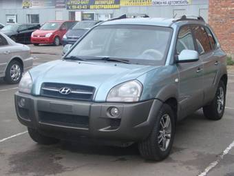 2005 Hyundai Tucson Pictures