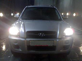 2005 Hyundai Tucson Photos