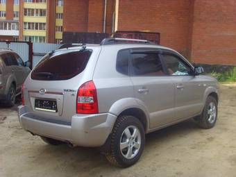 2005 Hyundai Tucson Photos