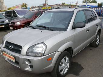 2005 Hyundai Tucson Pictures