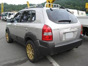 2005 Hyundai Tucson Photos