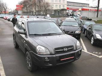2008 Hyundai Tucson Pictures