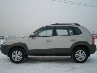 2009 Hyundai Tucson Photos