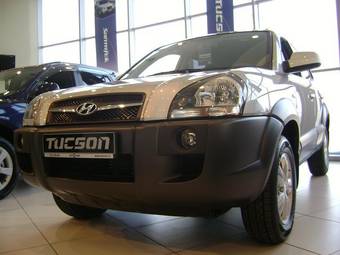 2009 Hyundai Tucson Photos