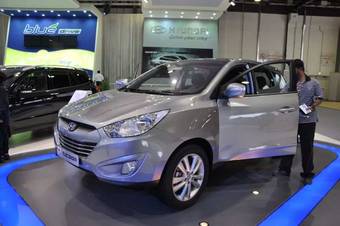 2010 Hyundai Tucson Photos