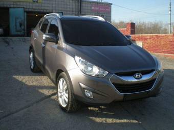 2010 Hyundai Tucson Photos