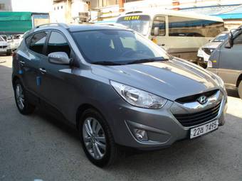 2010 Hyundai Tucson Photos