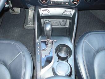 2010 Hyundai Tucson Pictures