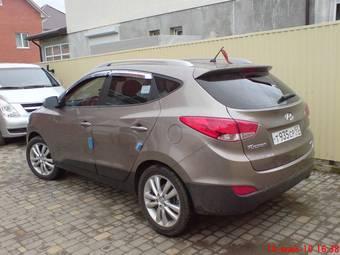 2010 Hyundai Tucson Photos