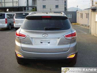 2010 Hyundai Tucson Photos