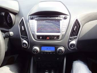 2010 Hyundai Tucson Pictures