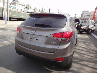 2010 Hyundai Tucson Pictures