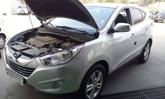 2010 Hyundai Tucson Pictures