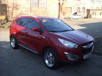 2010 Hyundai Tucson Pictures