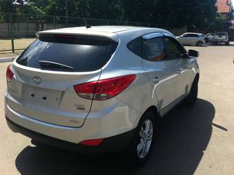 2010 Hyundai Tucson Photos