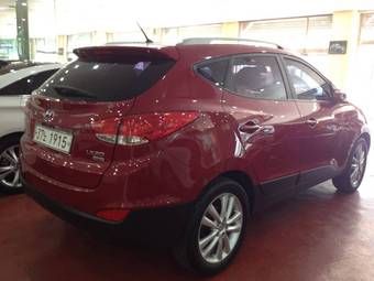 2010 Hyundai Tucson Images