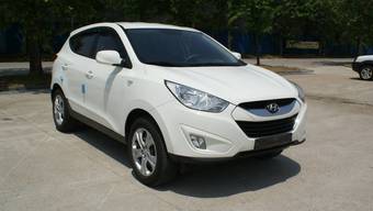 2010 Hyundai Tucson Photos