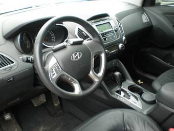 2010 Hyundai Tucson Photos