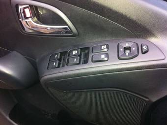 2011 Hyundai Tucson Photos