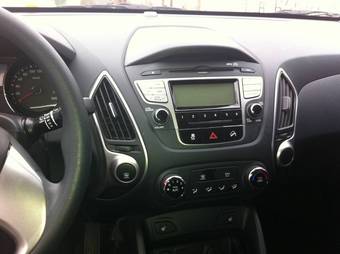 2011 Hyundai Tucson Photos