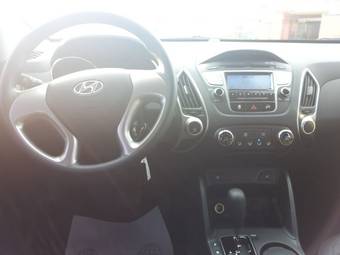 2011 Hyundai Tucson Photos