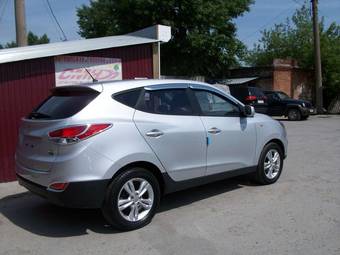 2011 Hyundai Tucson Photos