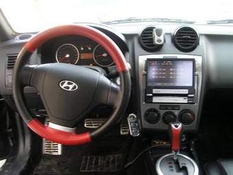 2002 Hyundai Tuscani Pictures