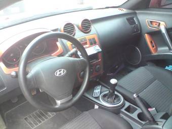 2002 Hyundai Tuscani Photos