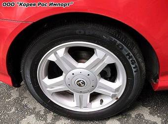 2004 Hyundai Tuscani Photos