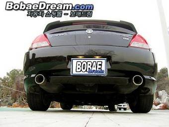 2005 Hyundai Tuscani Images
