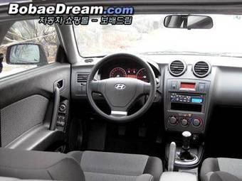 2005 Hyundai Tuscani Photos