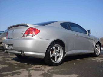 2005 Hyundai Tuscani Photos