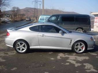 2005 Hyundai Tuscani Pictures