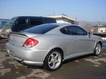 2005 Hyundai Tuscani Pictures