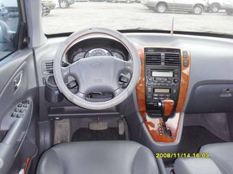 2005 Hyundai Tuscani Photos