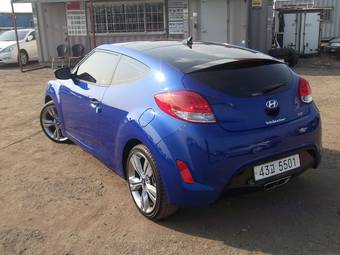 2011 Hyundai Veloster Photos