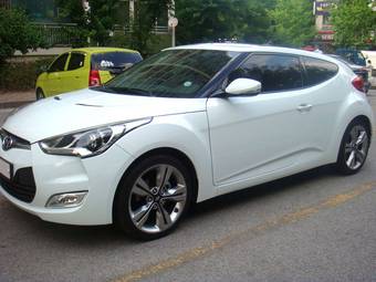2011 Hyundai Veloster Photos