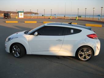 2012 Hyundai Veloster Pictures