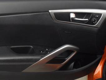 2012 Hyundai Veloster Pictures