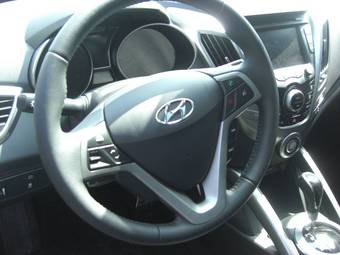 2012 Hyundai Veloster Images
