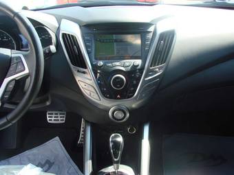 2012 Hyundai Veloster Images