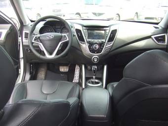 2012 Hyundai Veloster Images