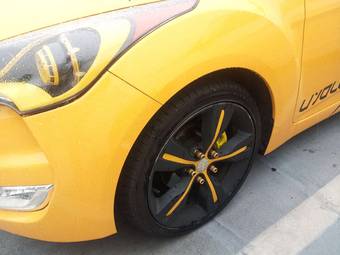 2012 Hyundai Veloster Photos