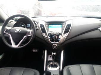2012 Hyundai Veloster Images